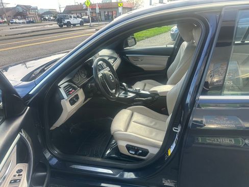 Used 2017 BMW 330i xDrive Sedan image 9