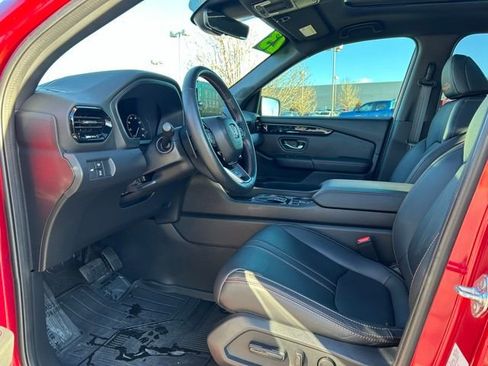 Used 2023 Honda Pilot TrailSport image 21