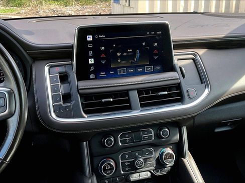 Used 2022 Chevrolet Tahoe Z71 w/ Z71 Off-Road Package image 6