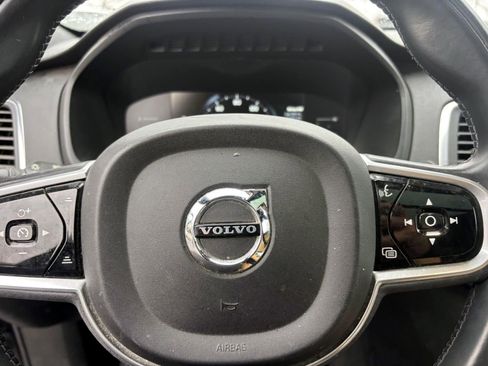Used 2018 Volvo XC90 T5 Momentum w/ Convenience Package image 17