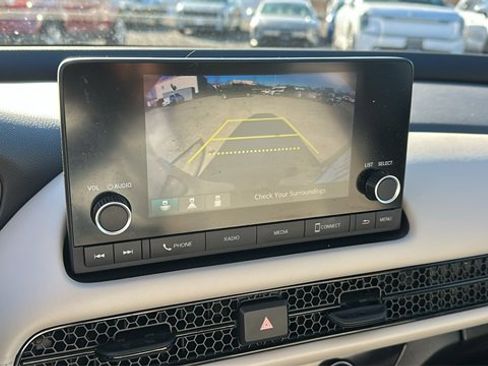 Used 2023 Honda HR-V LX image 15