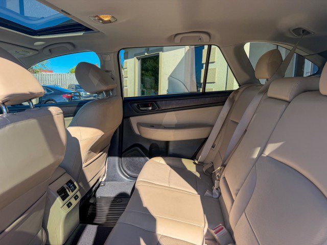 Used 2017 Subaru Outback 3.6R Limited AWD/4WD image 6