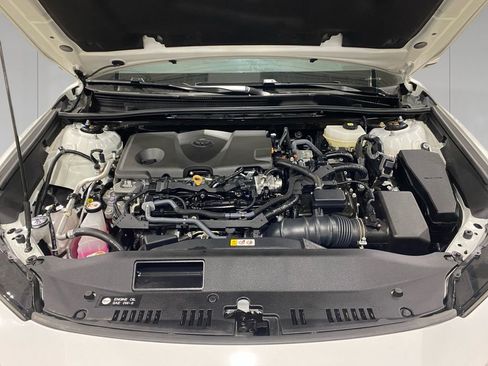 Used 2025 Toyota Camry SE image 20