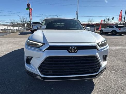 New 2026 Toyota Grand Highlander Limited image 9