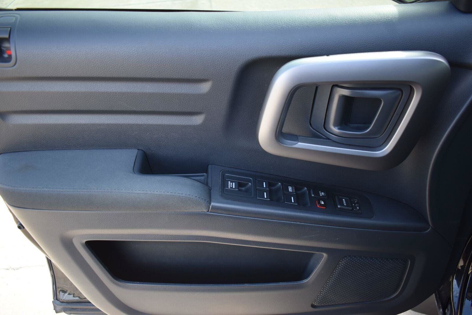 Used 2014 Honda Ridgeline RTS image 23