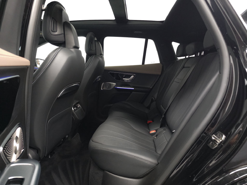 Certified 2025 Mercedes-Benz EQE 350+ 4MATIC SUV w/ AMG Line Exterior Package image 27