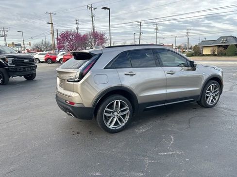 Used 2023 Cadillac XT4 Sport image 6