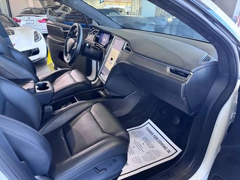 Used 2017 Tesla Model X 75D image 13