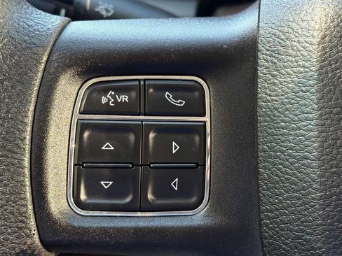 Used 2015 RAM 1500 Classic SLT AWD/4WD image 18