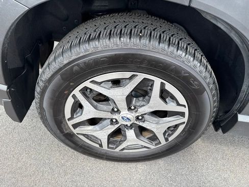 Used 2022 Subaru Forester Premium AWD/4WD image 14
