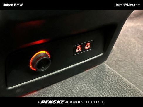 Used 2023 BMW X7 xDrive40i image 14