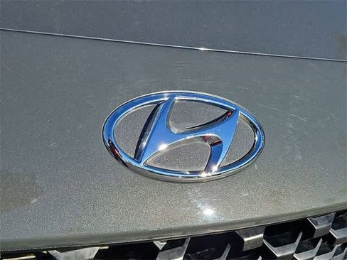 Used 2023 Hyundai Kona SEL image 11
