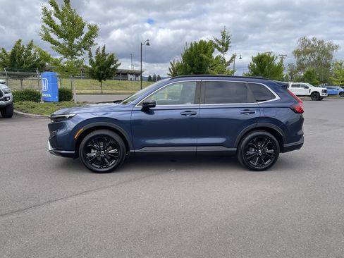 Used 2023 Honda CR-V Sport Touring image 2