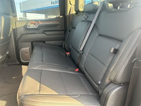 Used 2023 GMC Sierra 1500 Denali w/ Technology Package AWD/4WD image 34