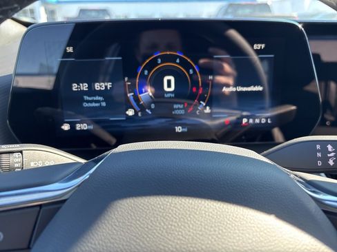 New 2026 Chevrolet Equinox LT w/ Convenience Package II image 15