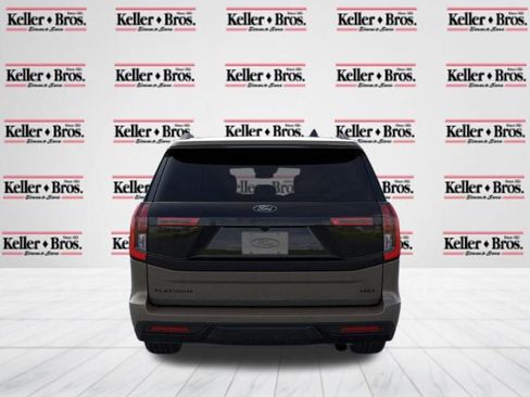 New 2026 Ford Expedition Max Platinum image 6