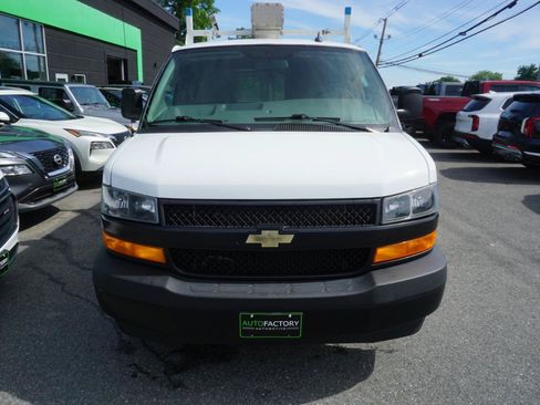 Used 2021 Chevrolet Express 2500 w/ Enhanced Convenience Package RWD image 3
