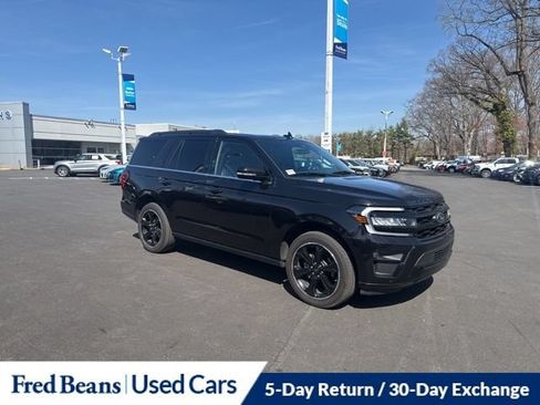 Used 2024 Ford Expedition Limited AWD/4WD image 1