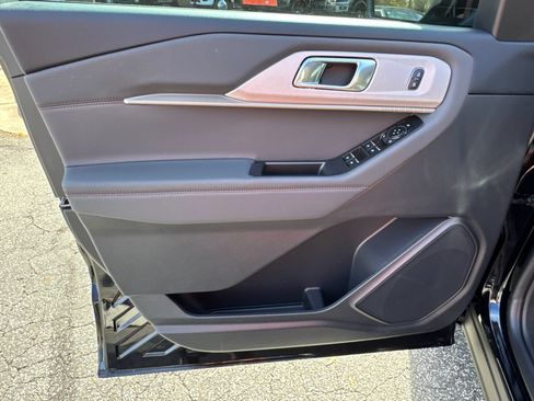 New 2026 Ford Explorer Active RWD image 11
