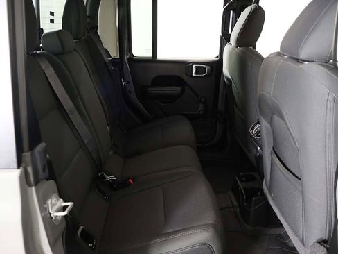 Used 2022 Jeep Gladiator Sport image 29