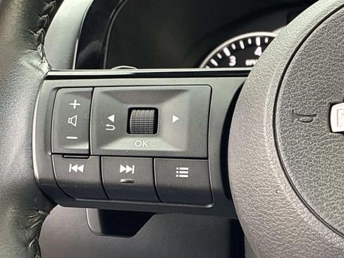 Certified 2023 Nissan Pathfinder SV w/ SV Premium Package AWD/4WD image 25