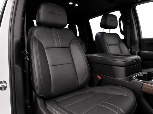 Used 2022 Chevrolet Silverado 2500 High Country AWD/4WD image 16