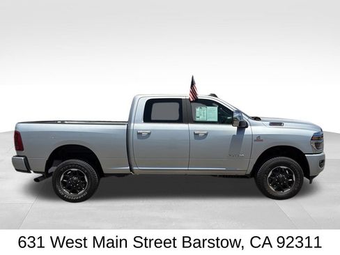 Used 2026 RAM 2500 Laramie AWD/4WD image 4
