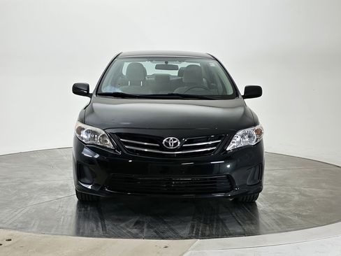 Used 2013 Toyota Corolla LE image 5