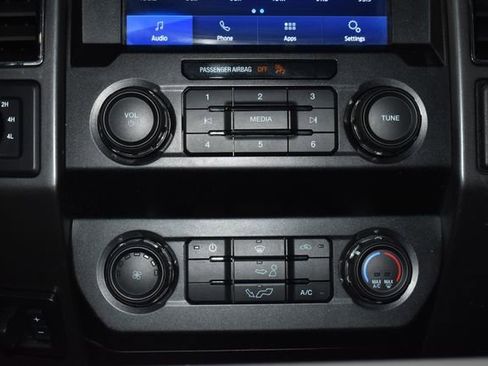 Used 2020 Ford F150 XLT image 18