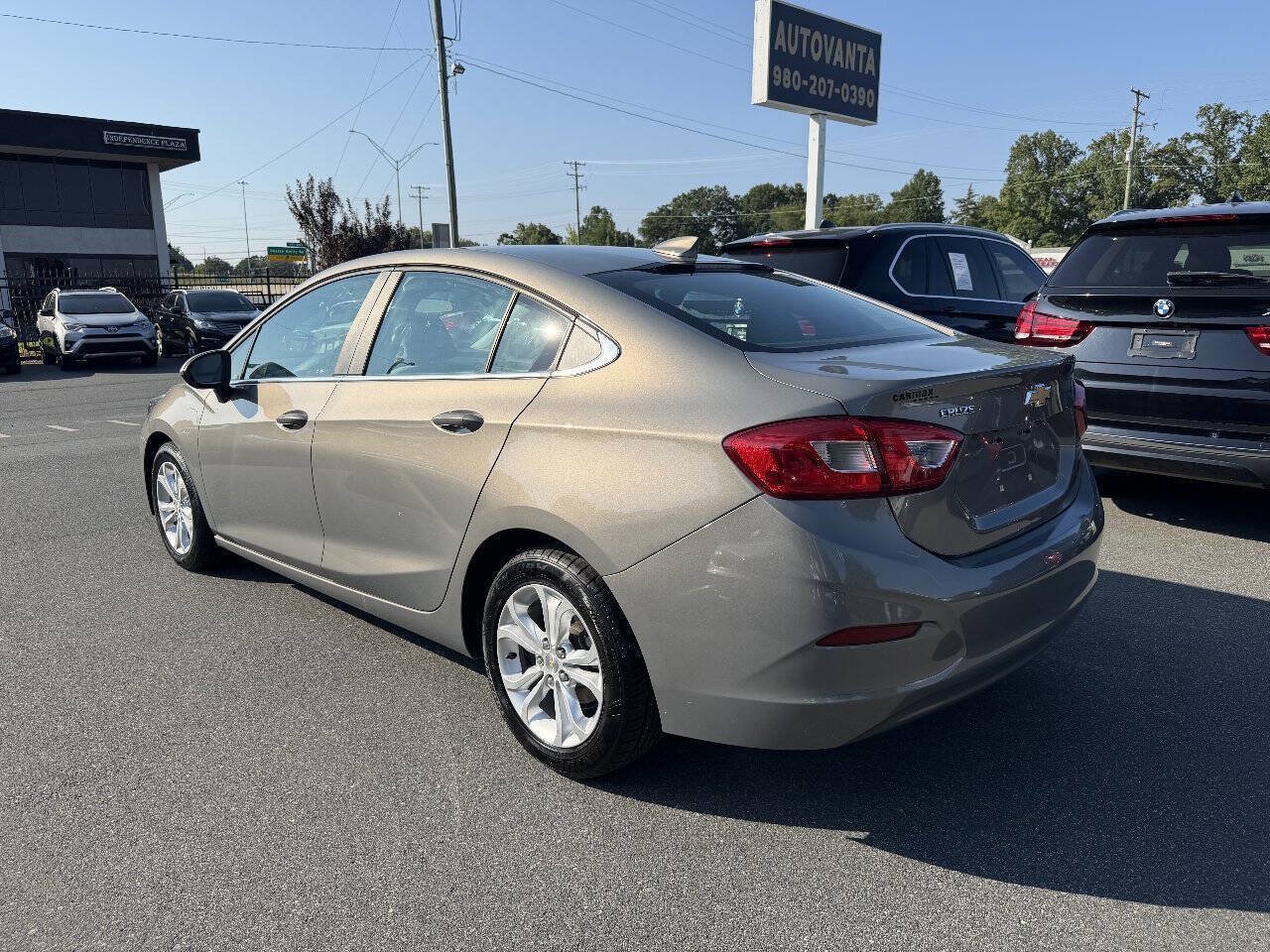 Used 2019 Chevrolet Cruze LT FWD image 6