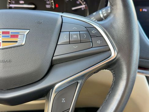 Used 2019 Cadillac XT5 Premium Luxury image 23