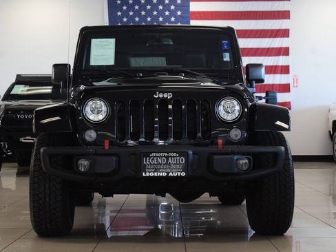 Used 2017 Jeep Wrangler Rubicon AWD/4WD image 31