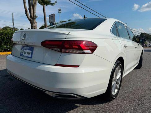 Used 2020 Volkswagen Passat 2.0T SE FWD image 3