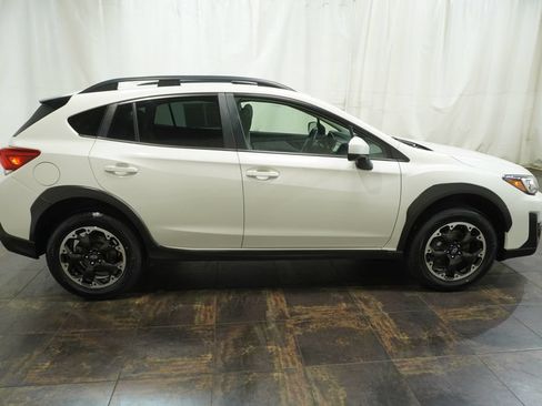 Used 2021 Subaru Crosstrek 2.0i Premium w/ Moonroof Package AWD/4WD image 4