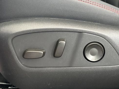 Used 2026 Chevrolet Traverse RS AWD/4WD image 45