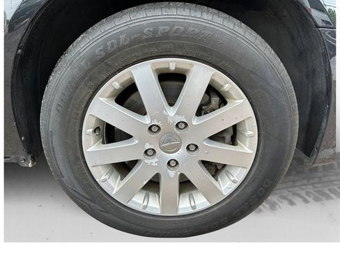 Used 2014 Chrysler Town & Country Touring FWD image 15