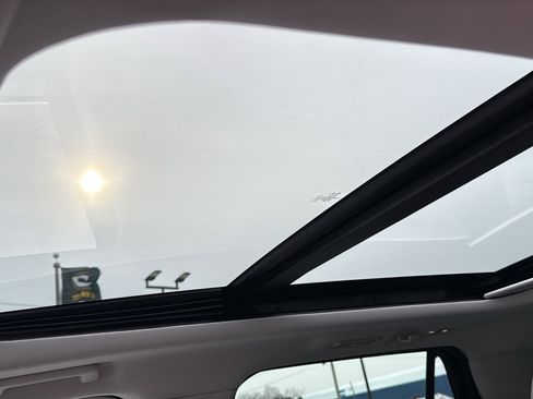 Used 2025 Ford Expedition Active image 23