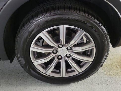 Certified 2023 Cadillac XT4 Sport FWD image 9