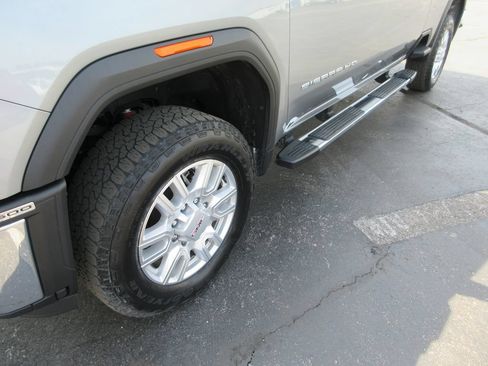 Certified 2024 GMC Sierra 2500 SLE w/ SLE Value Package; AWD/4WD image 15