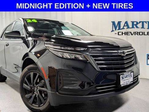 Certified 2024 Chevrolet Equinox LS w/ LS Convenience Package AWD/4WD image 1