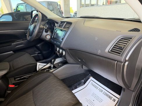 Used 2024 Mitsubishi Outlander Sport ES AWD/4WD image 35
