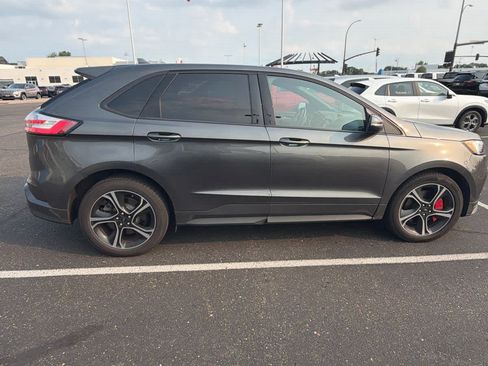 Used 2019 Ford Edge ST w/ Convenience Package AWD/4WD image 6