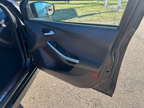Used 2014 Ford Focus ST w/ Equipment Group 202A image 10