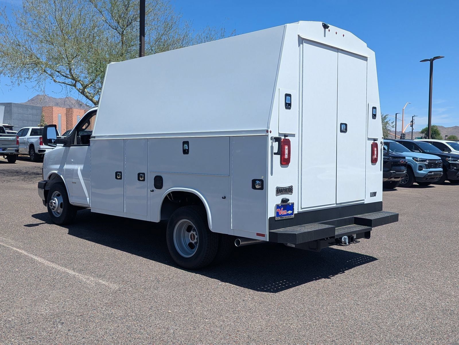 New 2025 GMC Savana 3500 w/ Power Convenience Package RWD image 4