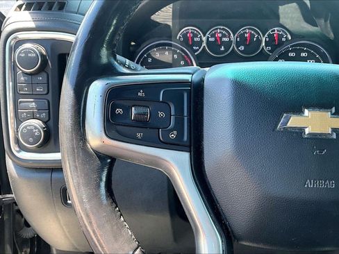 Used 2021 Chevrolet Silverado 1500 LT AWD/4WD image 17