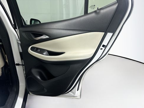 Used 2022 Buick Encore GX Essence w/ Advanced Technology Package FWD image 31