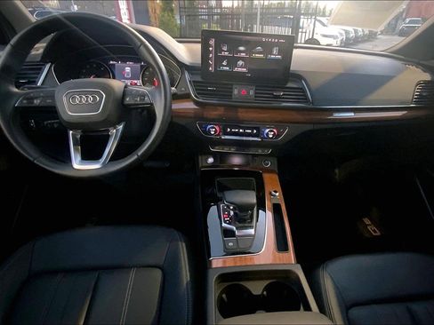 Used 2023 Audi Q5 2.0T Premium w/ Convenience Package image 15