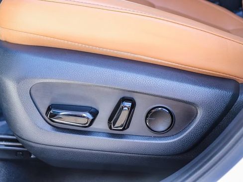 Used 2025 Lexus NX 250 FWD w/ Premium Package image 27