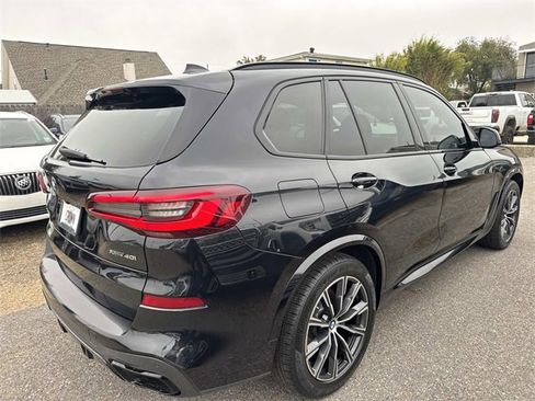 Used 2022 BMW X5 xDrive40i w/ M Sport Package image 6