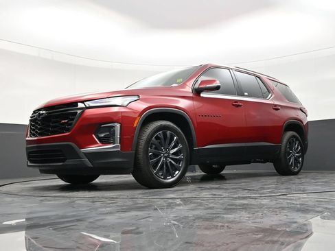 Used 2022 Chevrolet Traverse RS FWD image 22